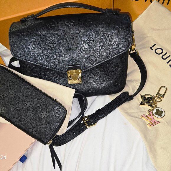 LV Purse and matching wallet - Picture 1 of 3